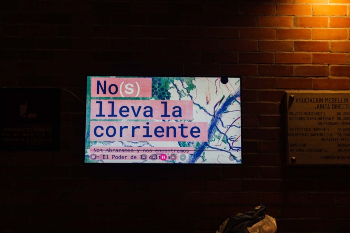 Nos lleva la corriente